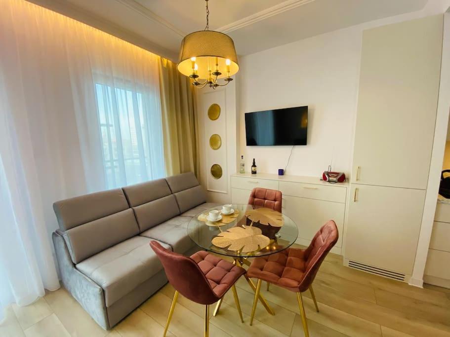 Gustowny Apartament Na Woli Varsóvia Exterior foto